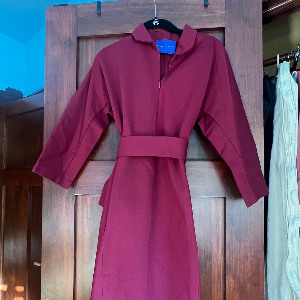 Winser London Burgundy complimentary to many body shapes dress